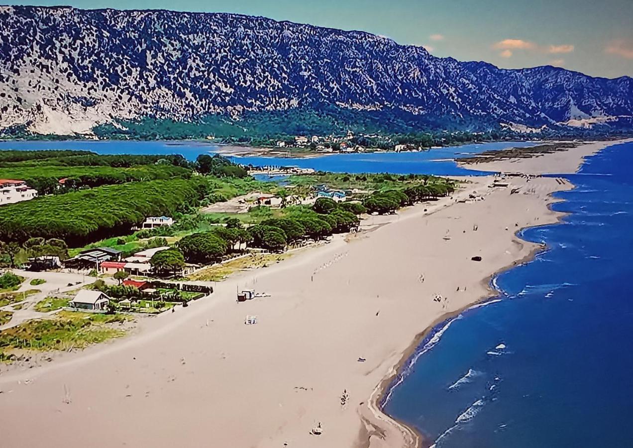 Beachfront, Tirana Guest House Velipojë 外观 照片